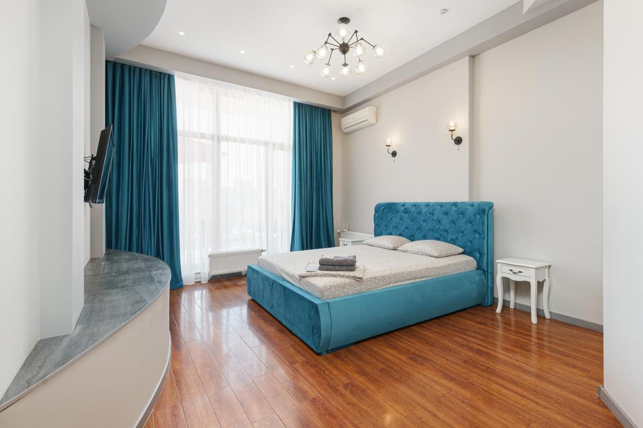 Arcadia Palace 2-Bedrooms Apartment With Terrace Odessa Dış mekan fotoğraf