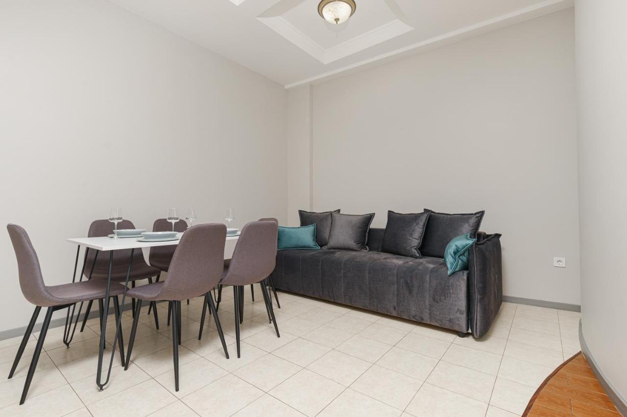 Arcadia Palace 2-Bedrooms Apartment With Terrace Odessa Dış mekan fotoğraf