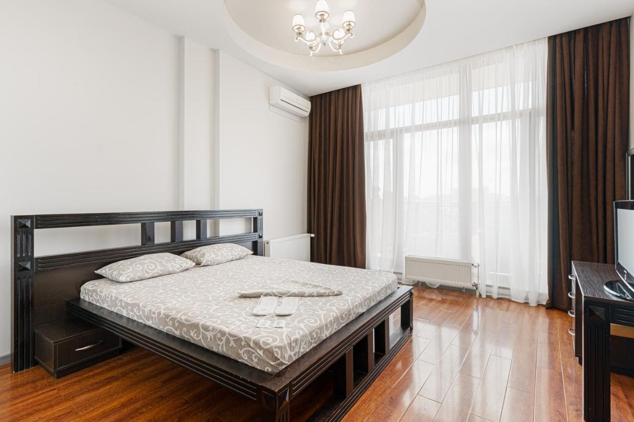 Arcadia Palace 2-Bedrooms Apartment With Terrace Odessa Dış mekan fotoğraf